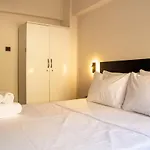 Vibrant And Central Flat Near Kordon In Alsancak
